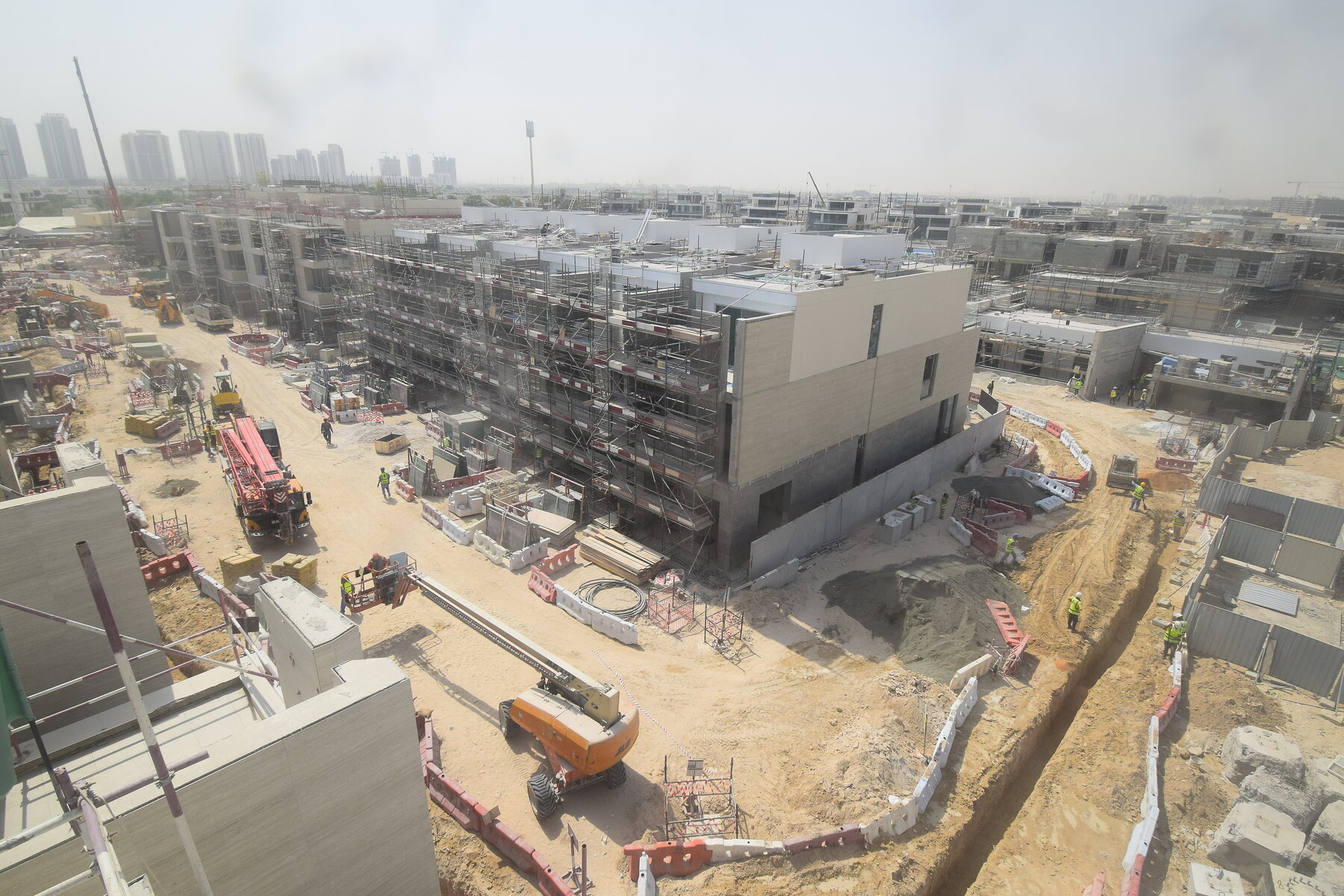 Plagette 32 & Amara — View 3